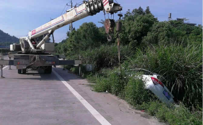 富川重载吊车救援
